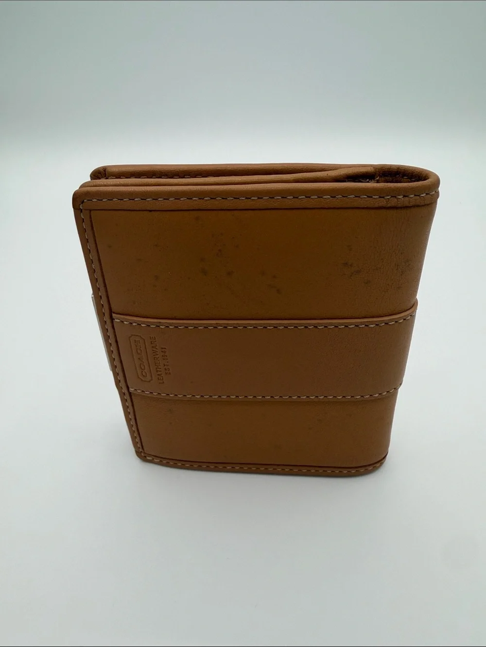 Coach Vintage Tan Leather Bifold Wallet with Panel Stitching and coin pouch